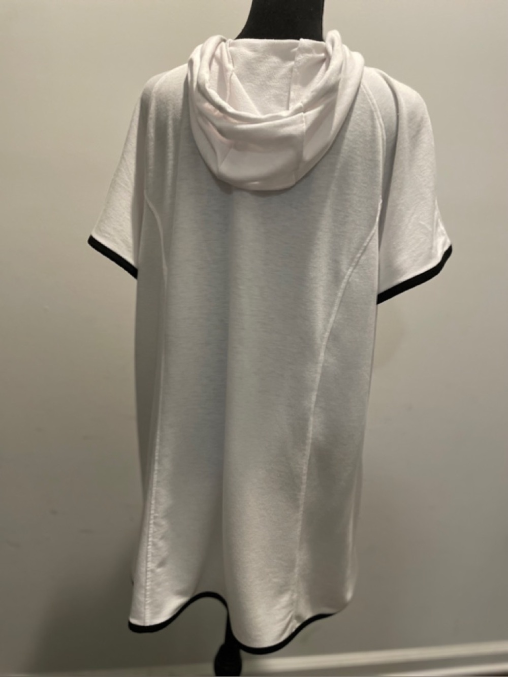 Weekends by Chico’s Hoodie Dress Size XL White Sporty Activewear Athleisure - Picture 3 of 11